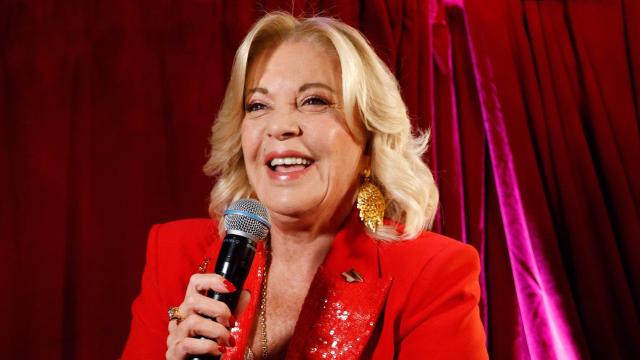 Así ha sido la fiesta del 75 cumpleaños de Bárbara Rey: amigos, mariachis y 'pullitas' a Juan Carlos I