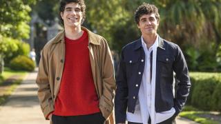 Javier Calvo y Javier Ambrossi, en Barcelona en noviembre de 2024.