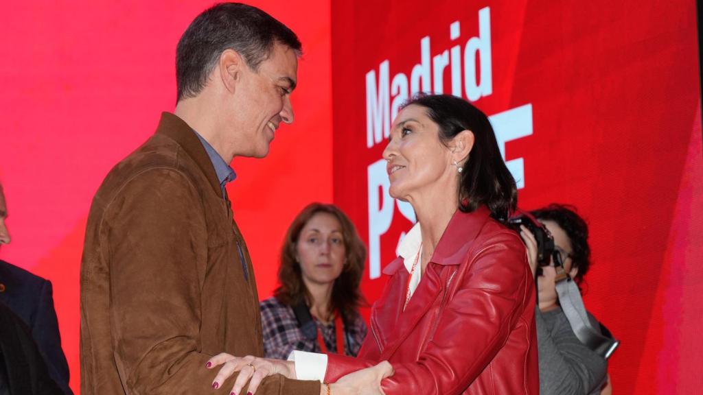 Reyes Maroto con Pedro Sánchez, en el Congreso regional del PSOE de Madrid de Leganés.