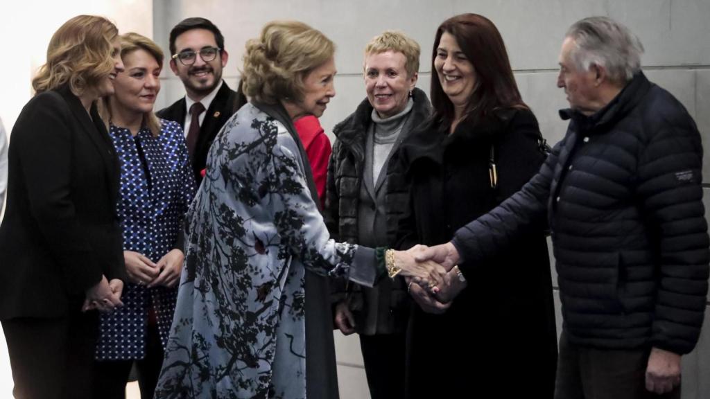 La Emérita, con un kimono bordado, ha sido recibida por diversas personalidades.