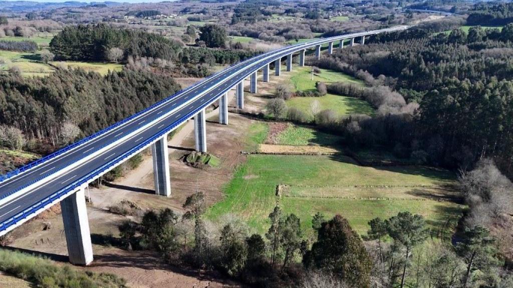 Tramo de la A-54 entre Palas de Rei y Melide.