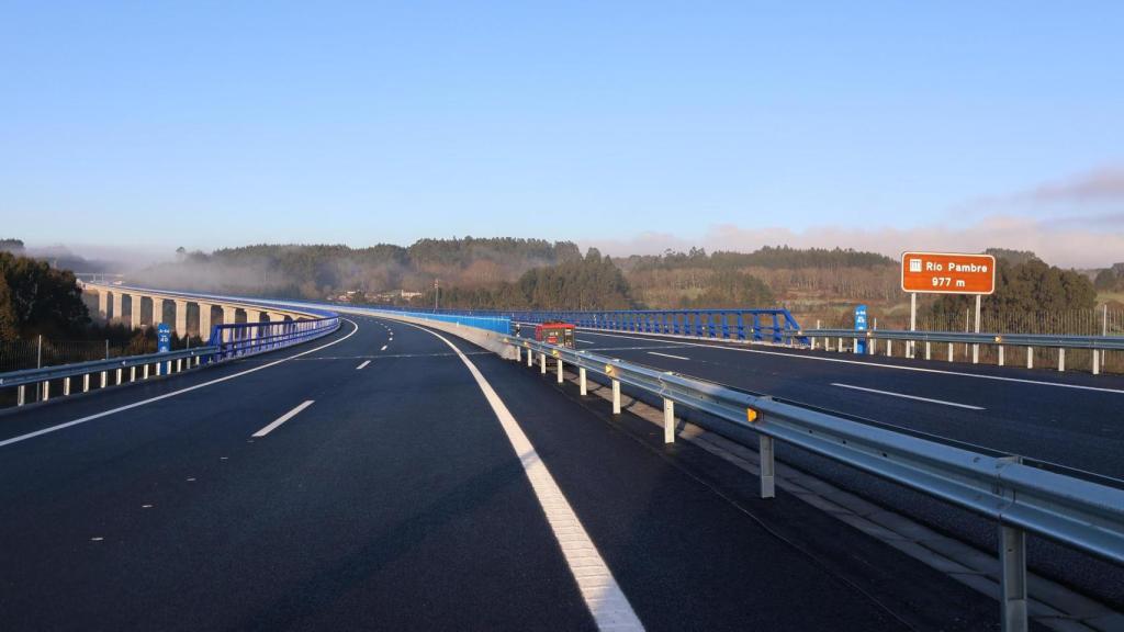 Tramo de la A-54 entre Palas de Rei y Melide.