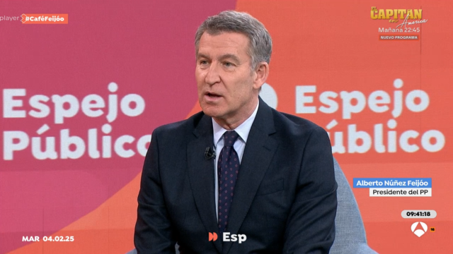 El líder del PP, Alberto Núñez Feijóo, durante su entrevista en 'Espejo Público' (Antena3).
