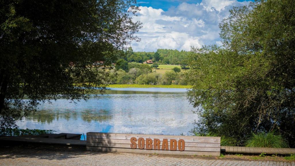 Sobrado dos Monxes pertenece a la provincia de A Coruña.