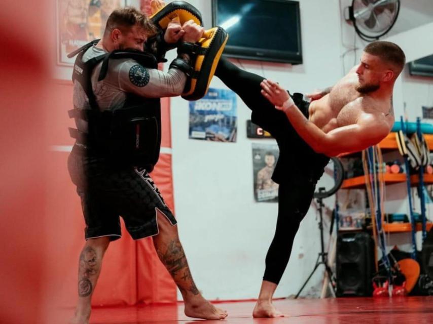 Alek en el Climent Club.