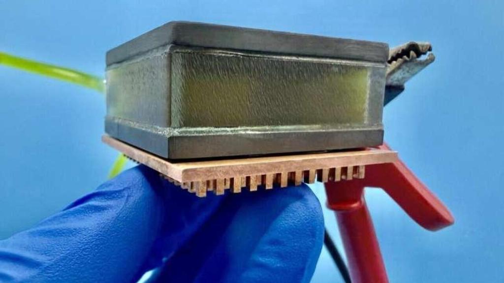 Prototipo de refrigerador termogalvánico