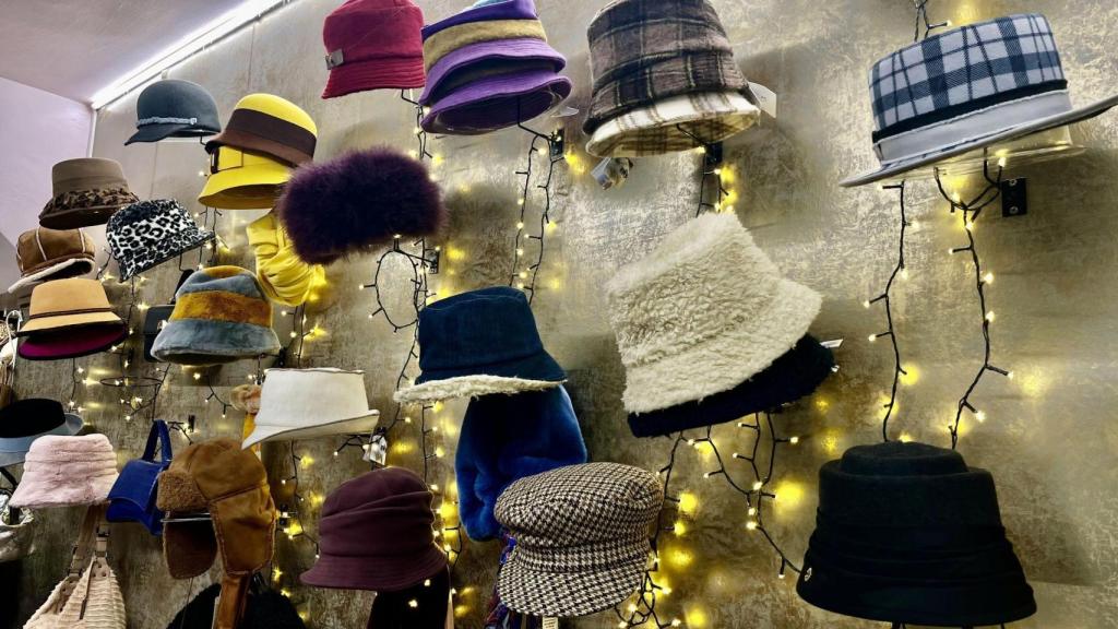 La sombrerería Misha Millinery, en Santiago.
