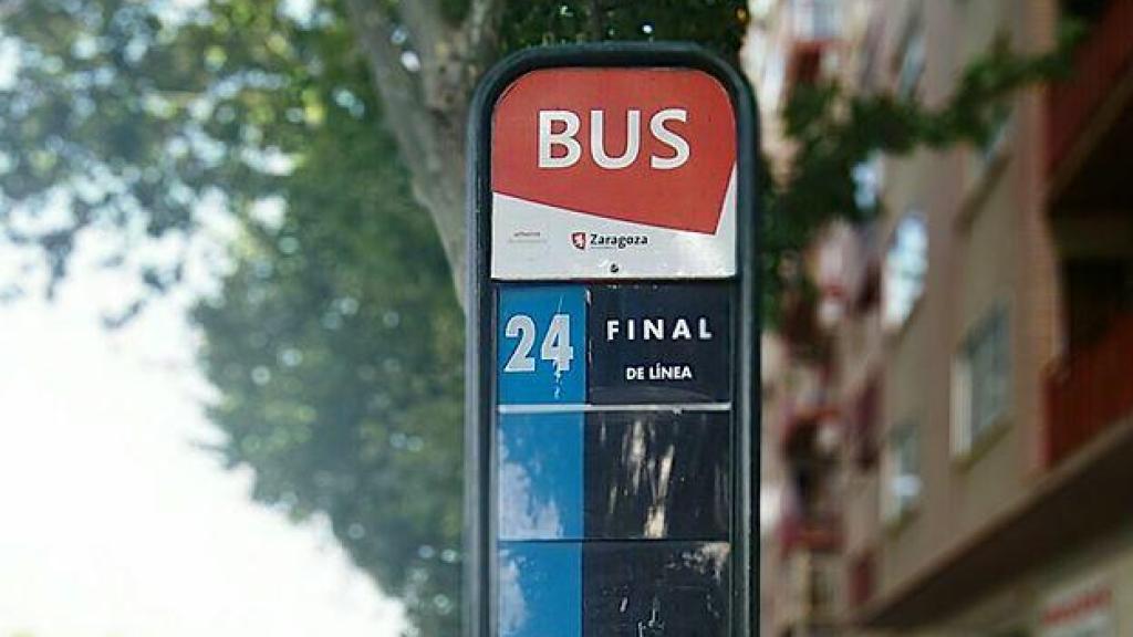 Parada de la línea 24, que conectaba el distrito.