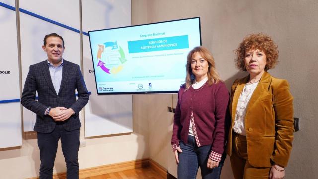 El presidente de la Diputación de Valladolid, Conrado Íscar, presenta el Congreso Nacional de Servicios de Asistencia a Municipios
