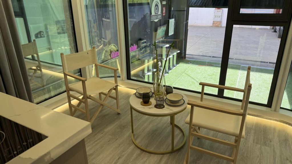 Imagen del interior de una de las cabinas expuestas en Collado Villalba.