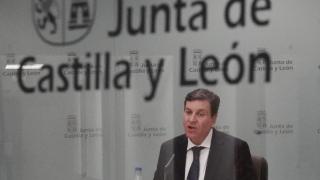 El consejero de Economía y Hacienda y portavoz, Carlos Fernández Carriedo, comparece en rueda de prensa posterior al Consejo de Gobierno.