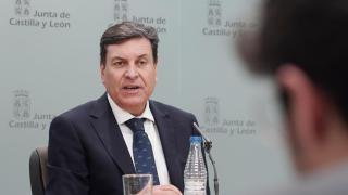 El consejero de Economía y Hacienda y portavoz, Carlos Fernández Carriedo, comparece en rueda de prensa posterior al Consejo de Gobierno.