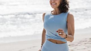 Tengo 59 años y estoy en la mejor forma física de mi vida: esta es la sencilla rutina ignorada en España que sigo