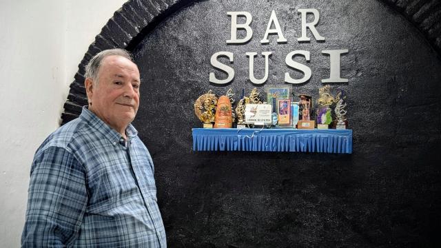 Una imagen de Paco, en su bar.