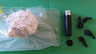 Detenido un vecino de Teo con más de 100 gramos de cocaína en su vehículo.