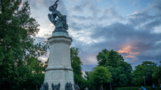 Fuente del Ángel Caído.