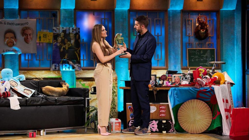 Melody y David Broncano en 'La Revuelta'.