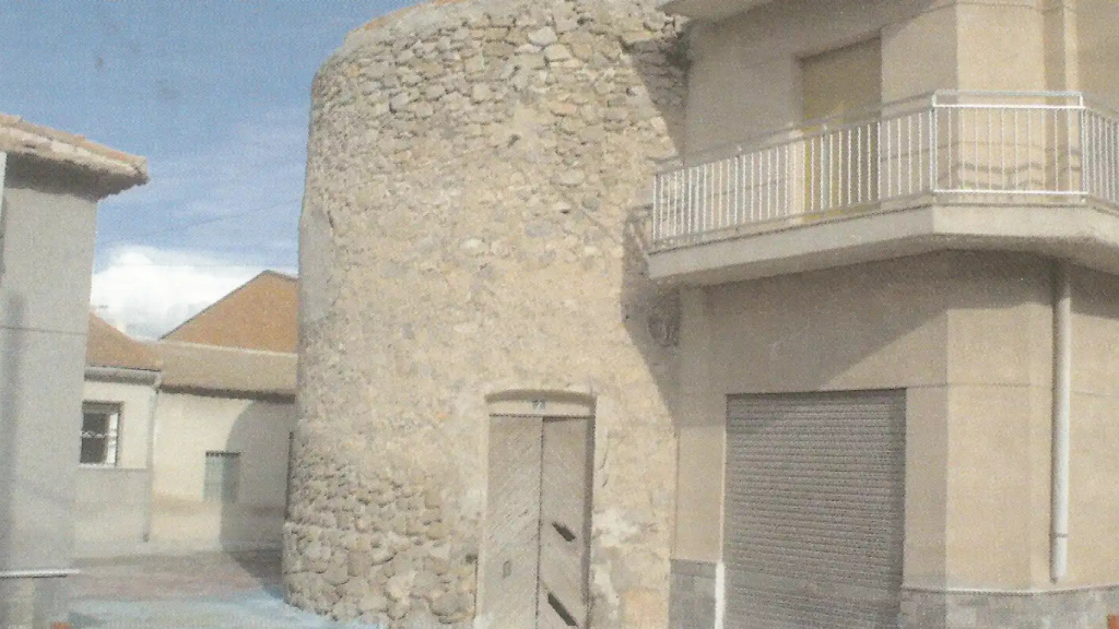 Molino de Cox antes de su restauración