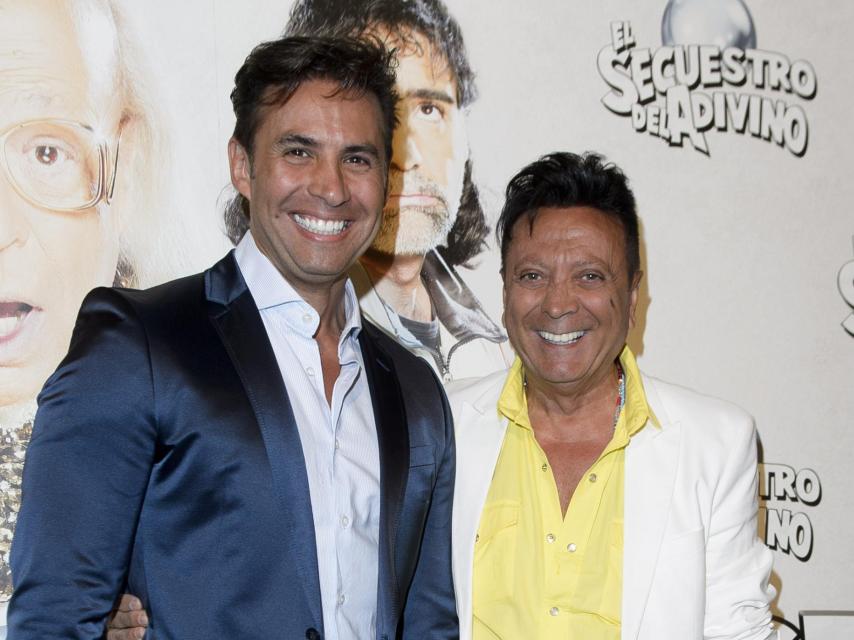 Ruphert junto a la que fue su pareja, Osvaldo, en un acto público en 2017.