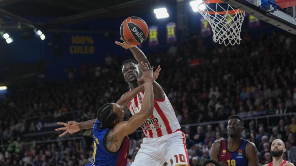 Fall tapona el lanzamiento de Kevin Punter.