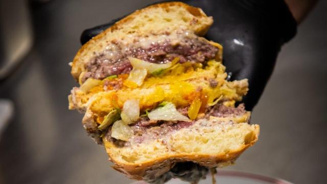 La hamburguesa de Gonzalo Pose.