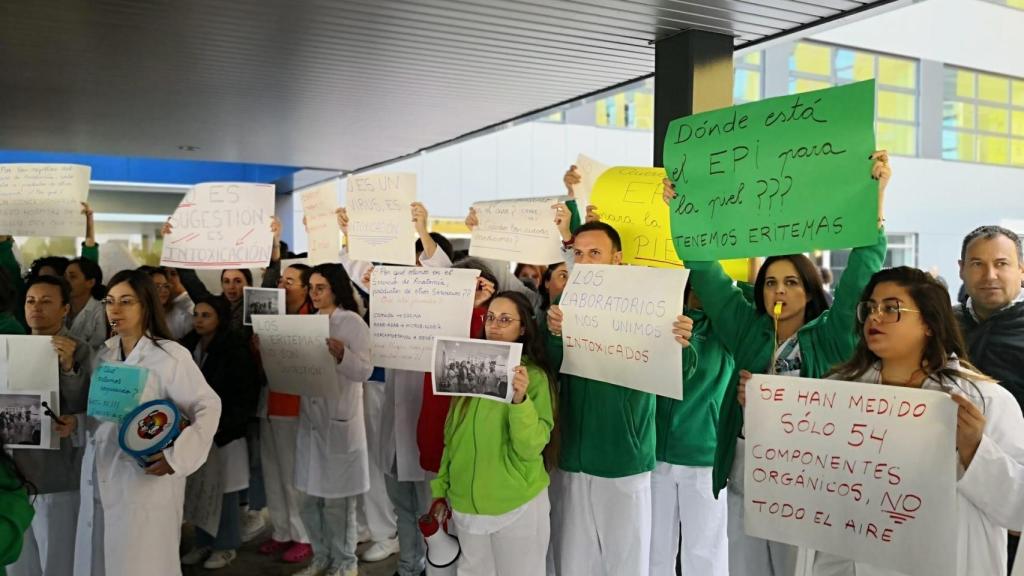 Una imagen de la protesta publicada por la Asociación Española de Técnicos de Laboratorio (AETEL) en las redes sociales.