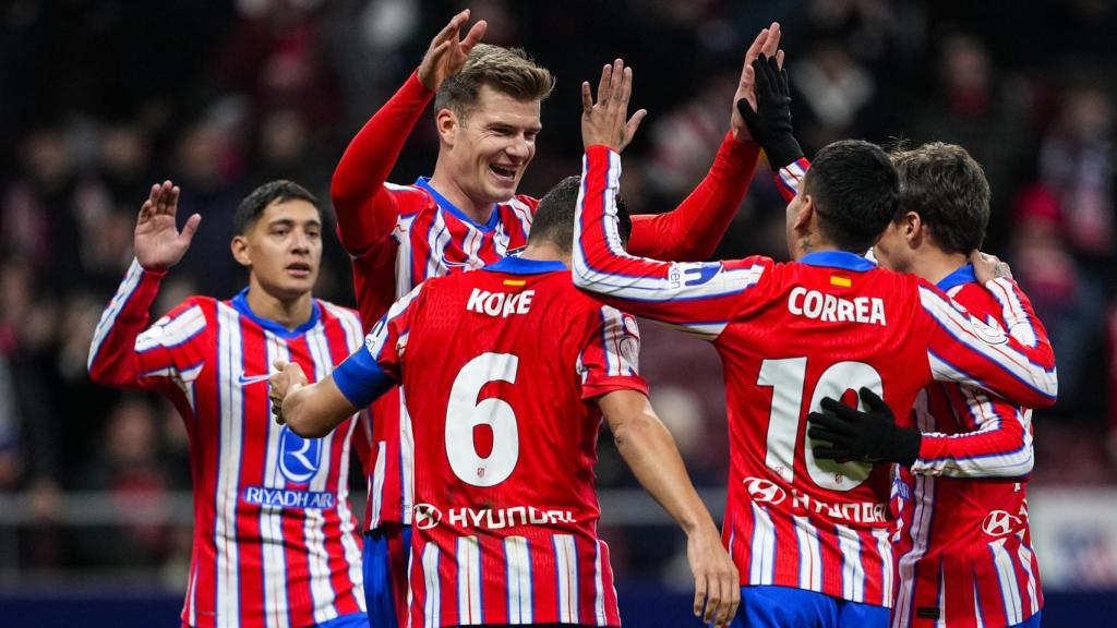 Los jugadores del Atlético de Madrid celebran el gol de Sorloth ante el Getafe.