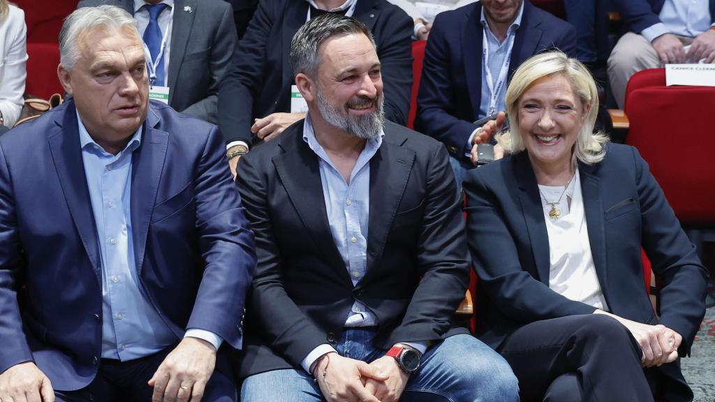 Viktor Orbán junto a Santiago Abascal y Marine Le Pen.
