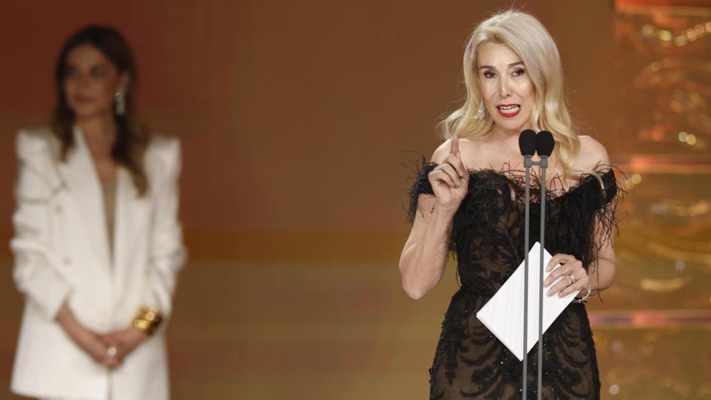 María Luisa Gutiérrez, productora de 'La infiltrada', durante su discurso de recepción del Goya a mejor película. Foto: EFE/Julio Muñoz