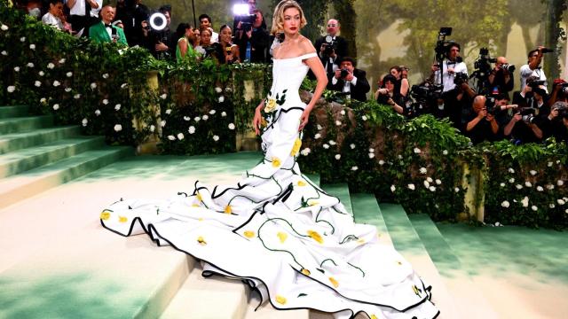 El look de la supermodelo Gigi Hadid en la Met Gala 2024.