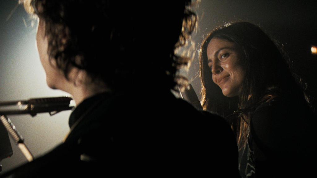 Monica Barbaro (Joan Baez) en 'A Complete Unknown'