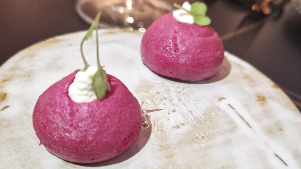 Aperitivo de remolacha, una auténtica explosión de contrastes y sabores.