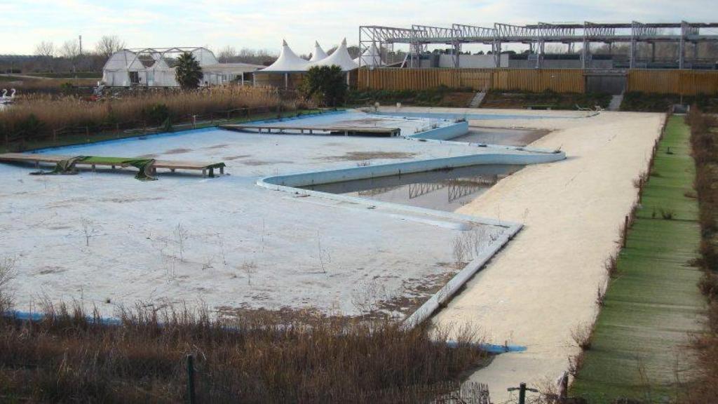 Las piscinas de las playas, ahora vacías.