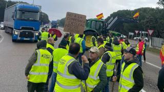 Imagen de la concentración de tractores en Traspinedo (Valladolid)