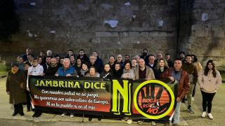 Los vecinos de Jambrina durante una protesta