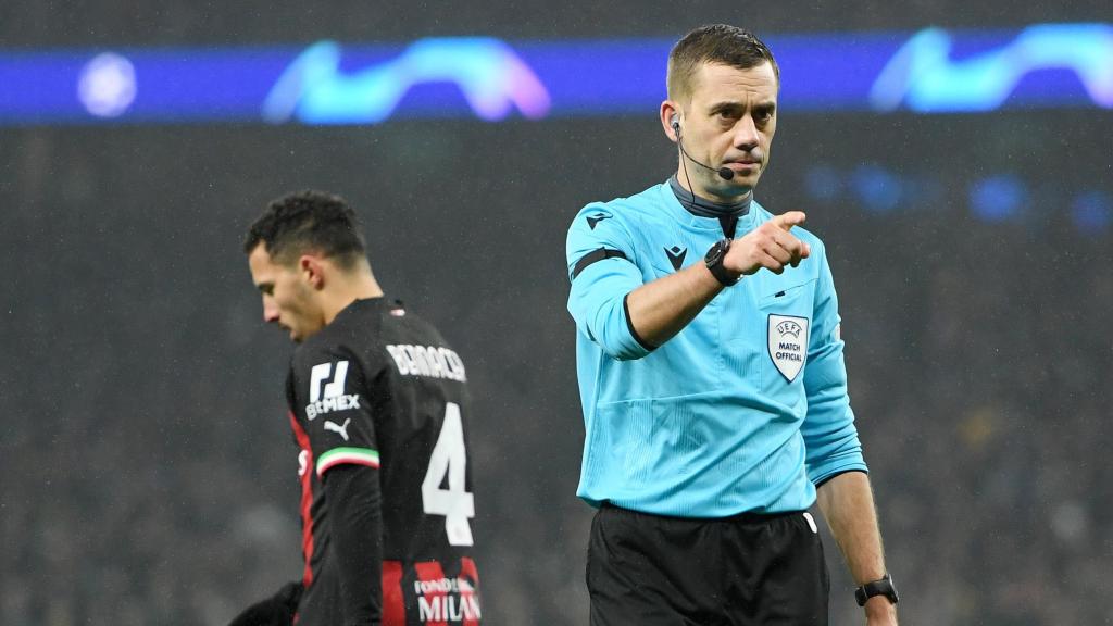 Clément Turpin, en un partido de la Champions League