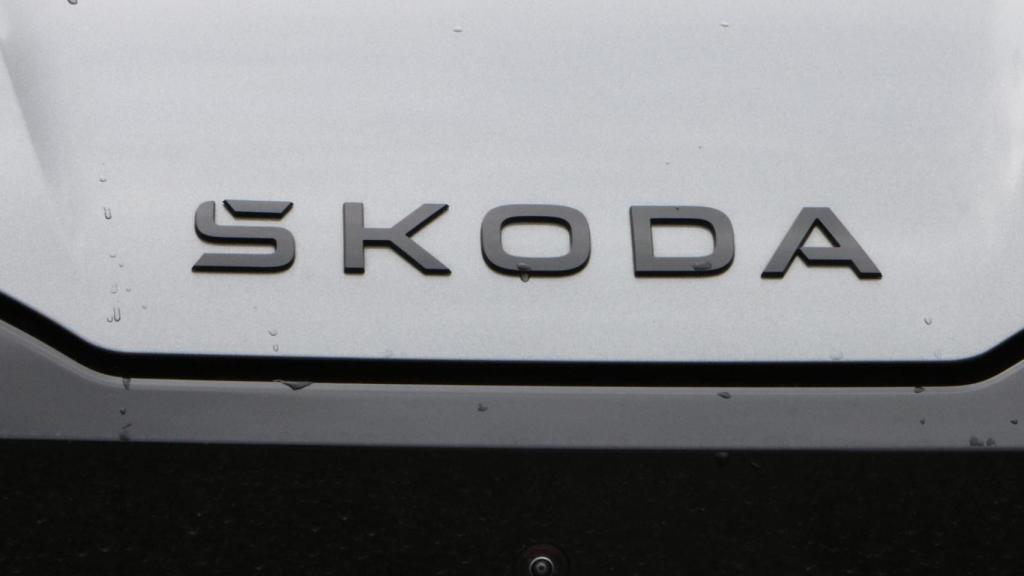 El Skoda Elroq admite cargas en corriente continua  de entre 145 y 175 kW de potencia.