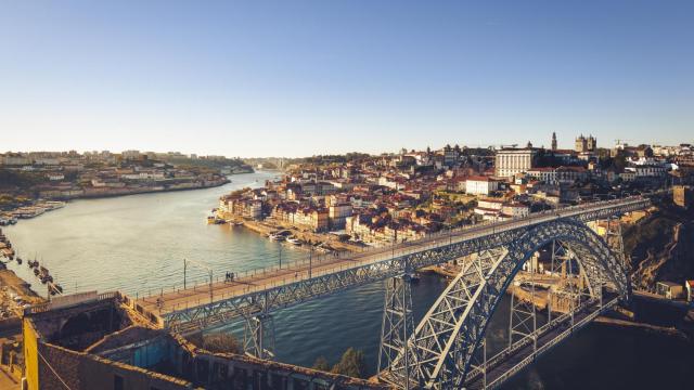Vista aérea de Oporto, Portugal.