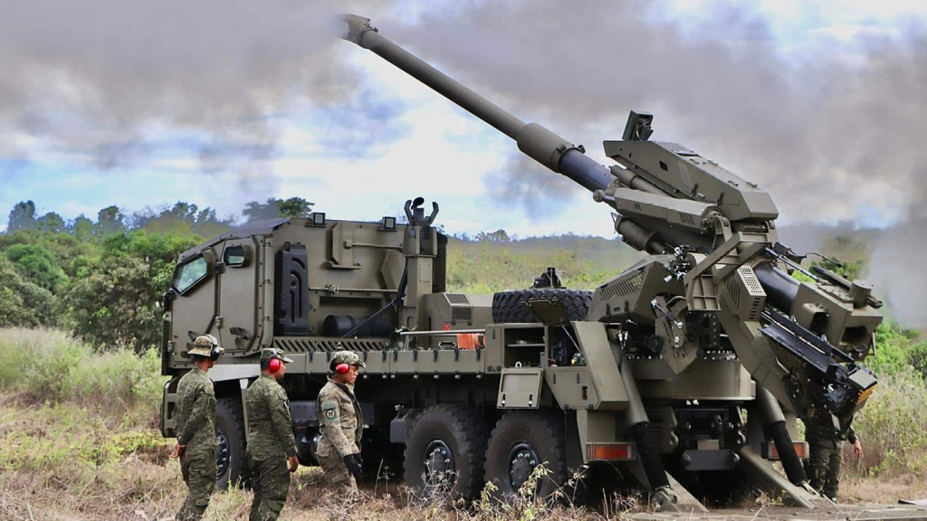 Atmos 2000 realizando prácticas de tiro