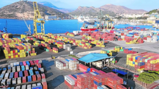 Una foto de archivo de la terminal de contenedores de Santa Lucía, en el puerto de Cartagena.