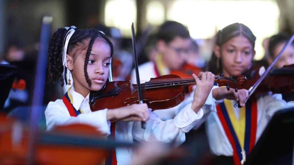 Niños del Sistema en uno de los conciertos. Foto: Sistema Nacional de Orquestas y Coros Juveniles e Infantiles de Venezuela