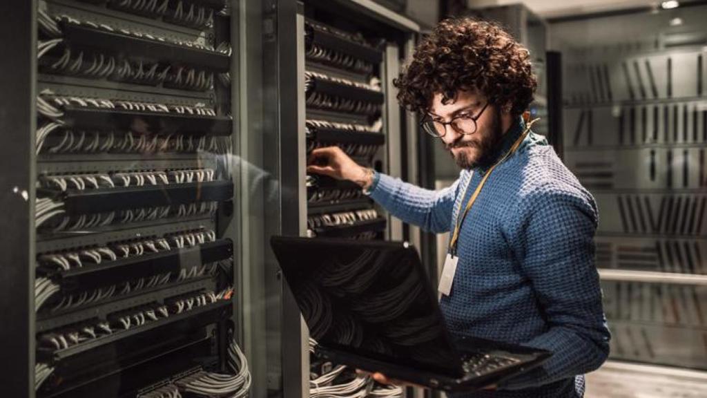 Sala de servidores en un centro de datos.