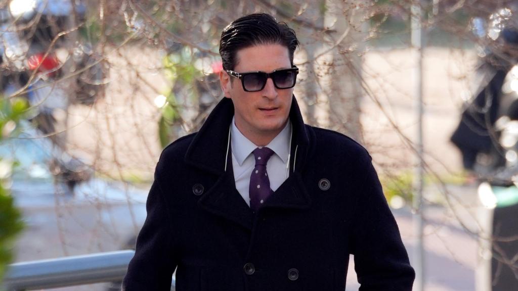 El empresario Luis Medina a su llegada a la Audiencia Provincial de Madrid para asistir como investigado a la primera jornada del juicio por el 'caso de las mascarillas'.