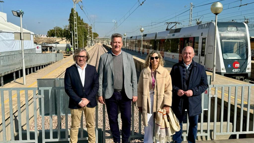 El conseller de Medio Ambiente, Infraestructuras y Territorio, Vicente Martínez Mus, en su visita a la estación de Metrovalencia de València Sud. EE