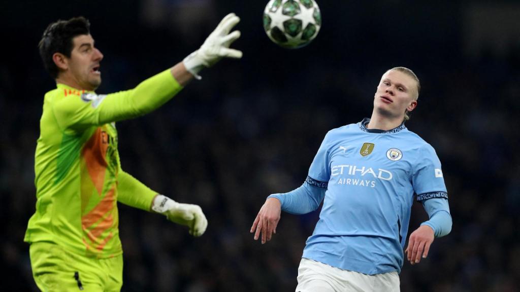 Courtois, ante Haaland.