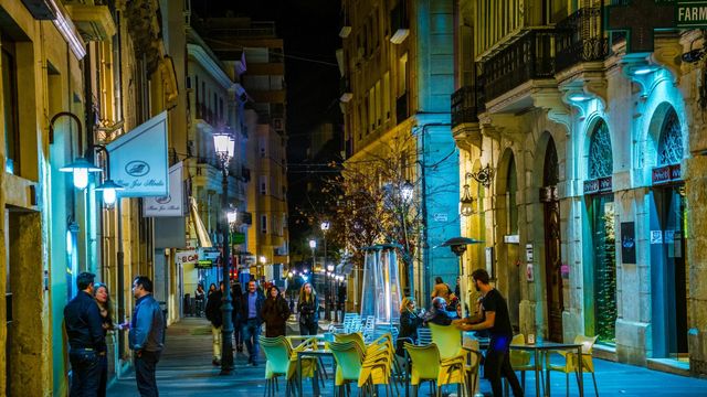 La calle Castaños, en una imagen de Shutterstock.