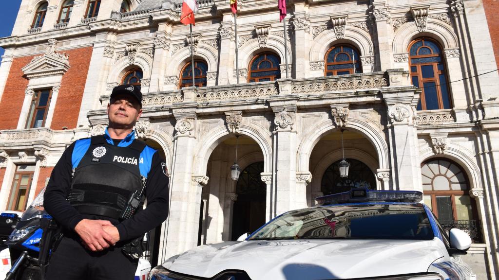 José Manuel Andrés Álvarez, uno de los agentes de la Policía Municipal de Valladolid que ha vuelto recientemente de Valencia