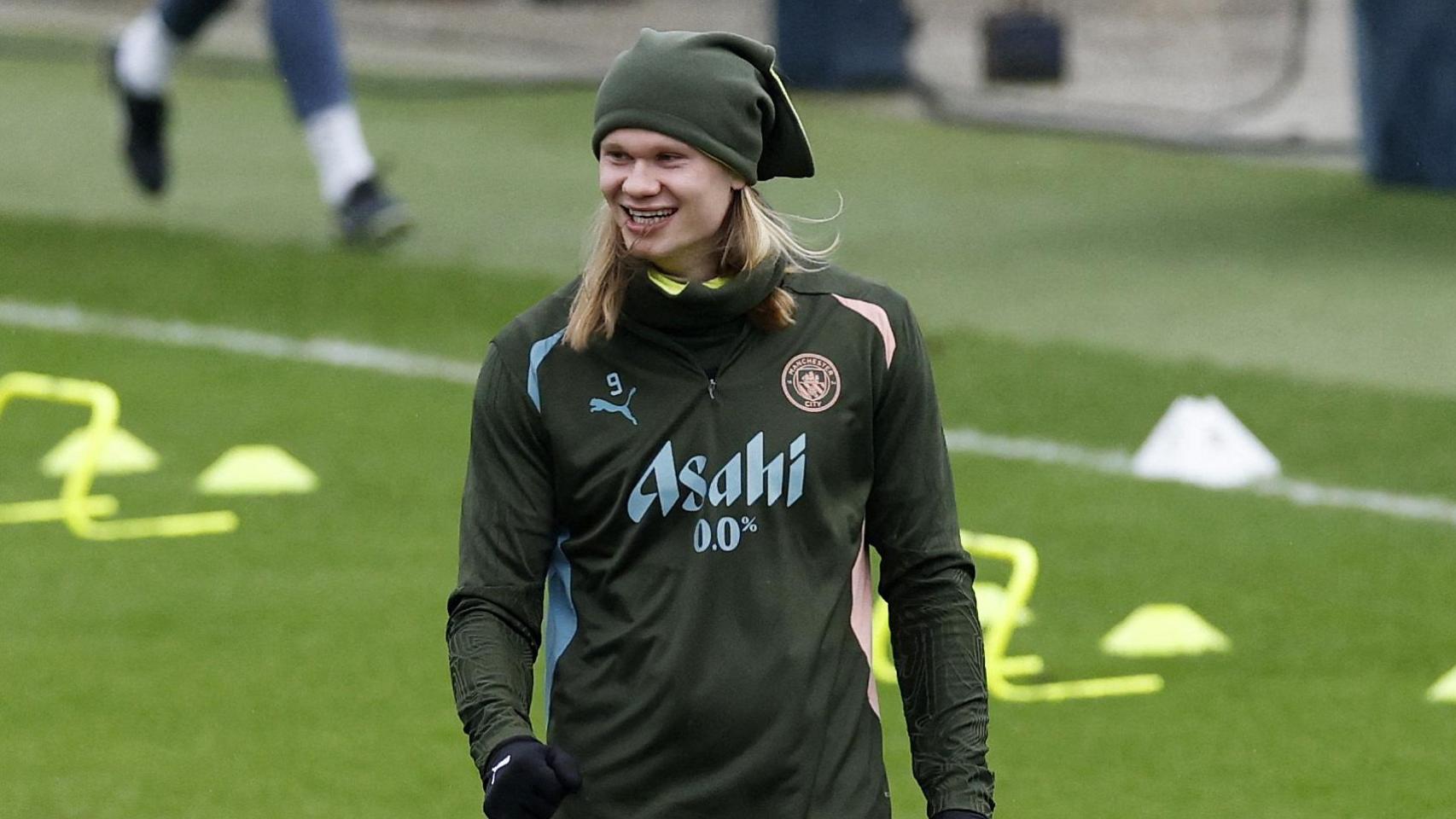 Erling Haaland, entrenando con el Manchester City
