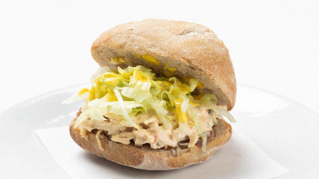 Sangucheable de pollo (Moito Coffee).