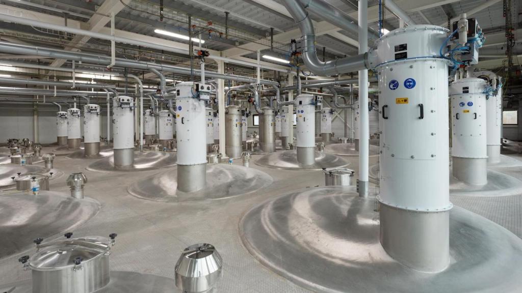 El interior del nuevo molino de Casa Tarradellas en Gurb (Barcelona).